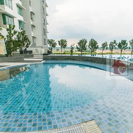 Deluxe Cozy Studio 2-4 Pax Wifi Indoor Carpark Tv Fridge Washing Machine Cyberjaya Exterior photo