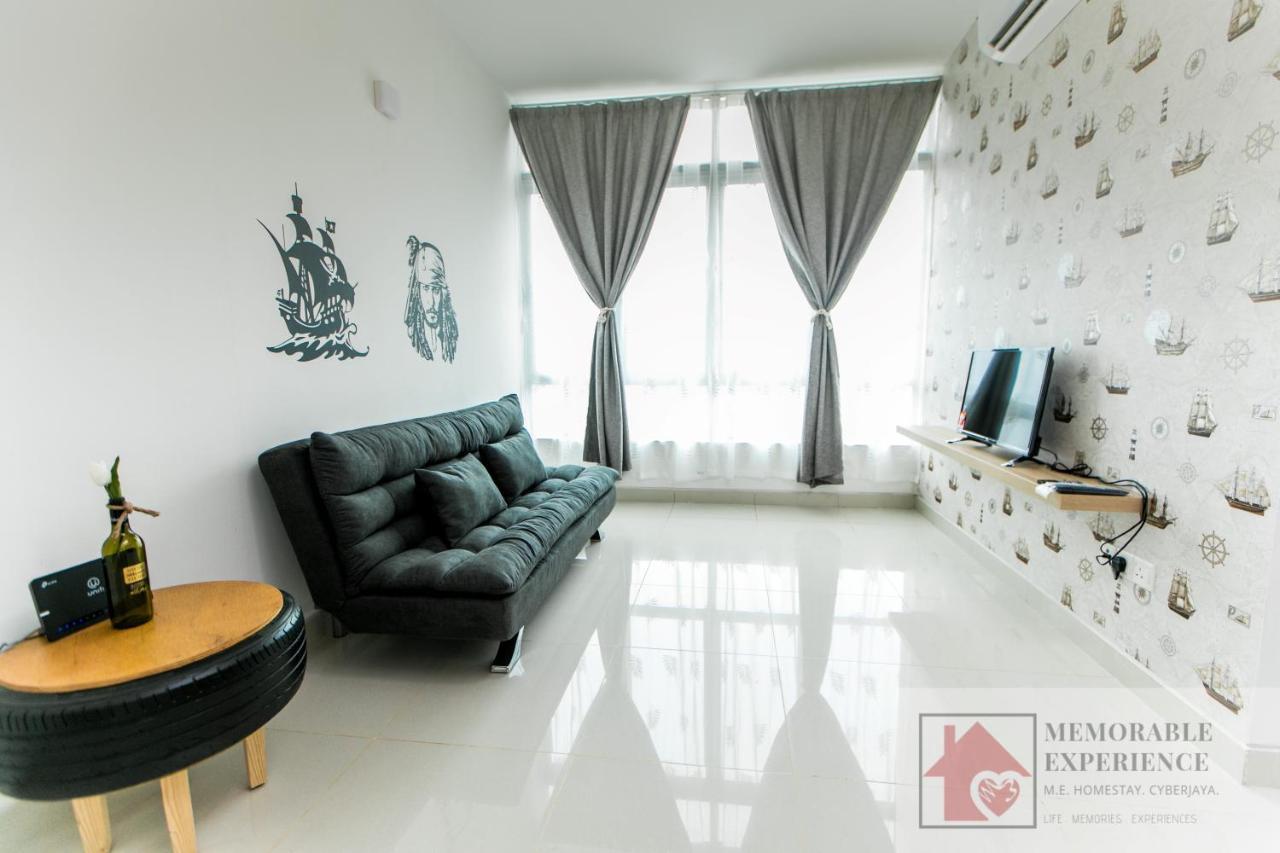 Apartment Deluxe Cozy 2-4 Pax Wifi Indoor Carpark Tv Fridge Washing Machine Cyberjaya