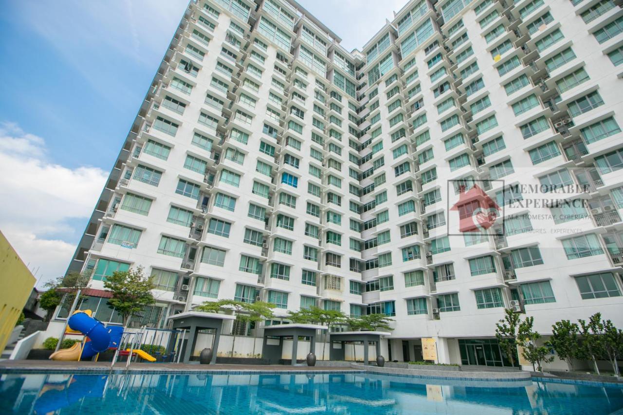 Deluxe Cozy 2-4 Pax Wifi Indoor Carpark Tv Fridge Washing Machine Apartment Cyberjaya